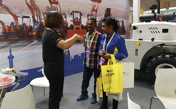 萊工.jpg 萊工.jpg